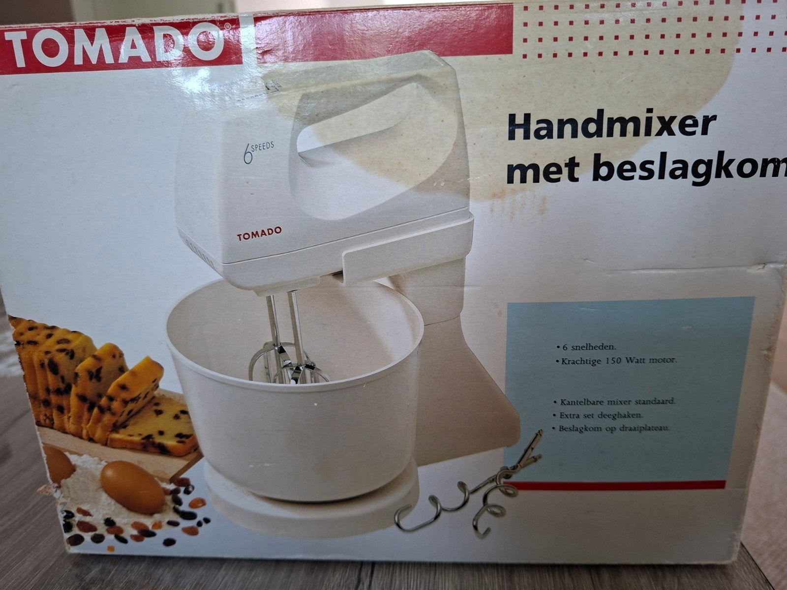 Tomado Retro Mixer met Beslagkom - Zo goed als nieuw, 1 tot 2 liter, Ophalen of Verzenden, Zo goed als nieuw, 3 snelheden of meer
