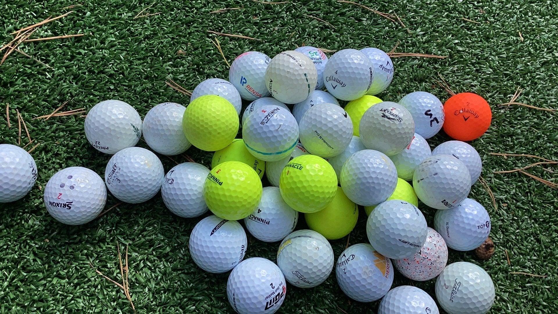 100 golfballen, Ophalen of Verzenden, Zo goed als nieuw, Bal(len)