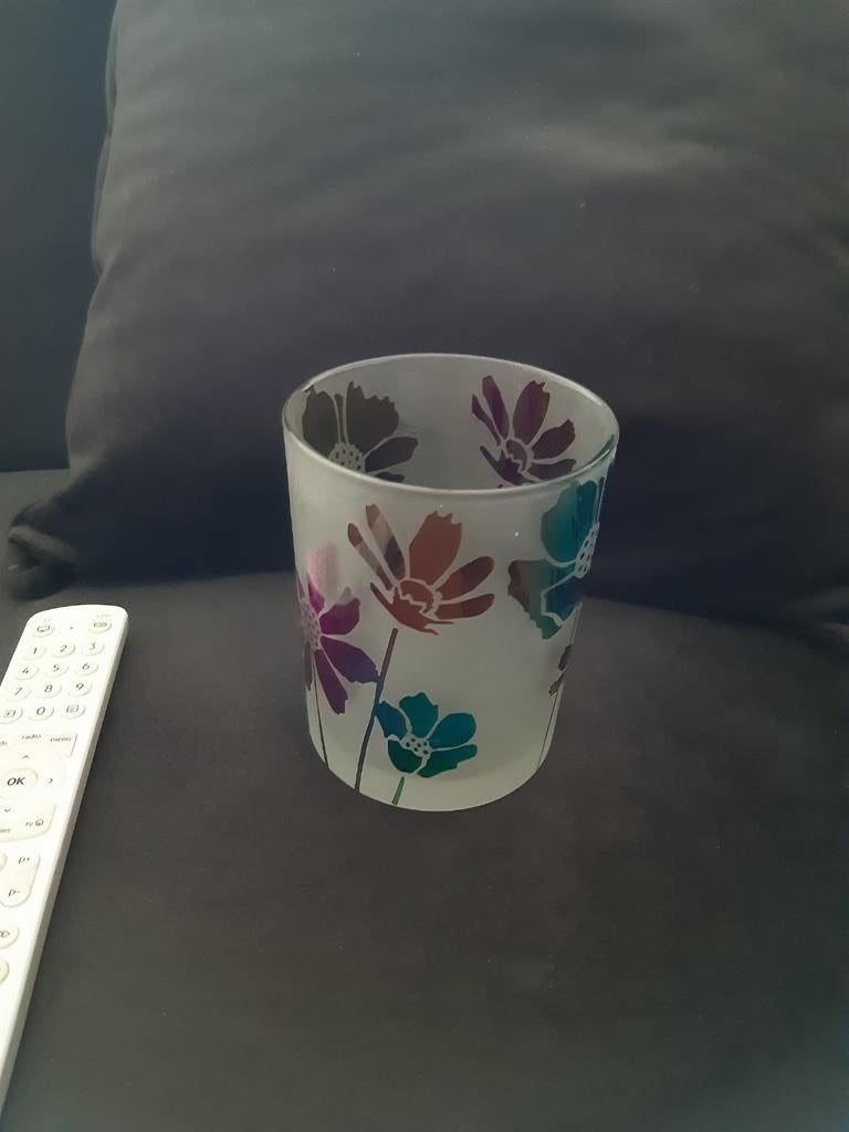 Waxinelichthouder met bloemen erop, Huis en Inrichting, Ophalen, Zo goed als nieuw, Overige materialen