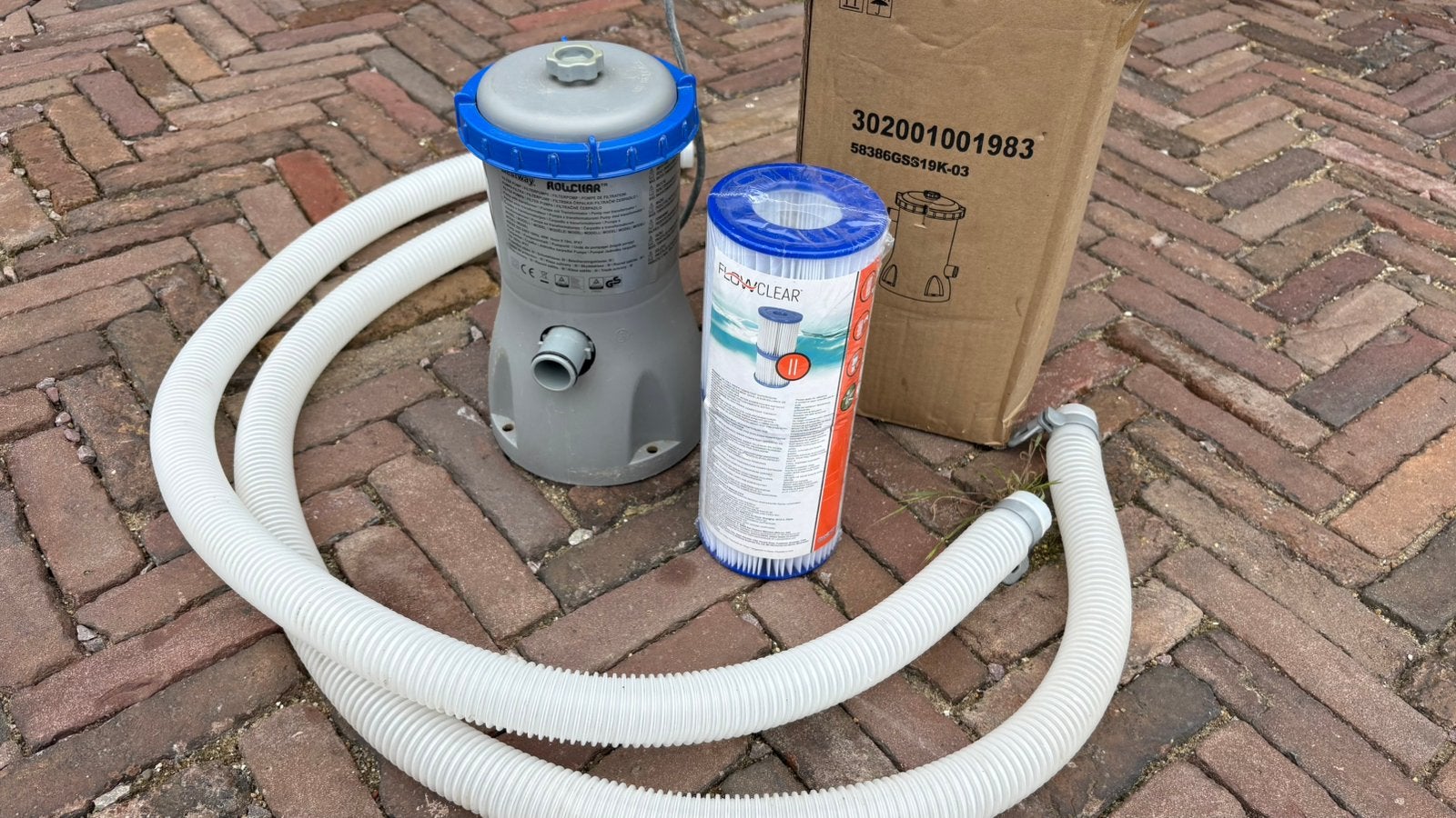 Complete zwembadfilterpomp met 2x nieuwe filters, Ophalen of Verzenden, Zo goed als nieuw, Filter