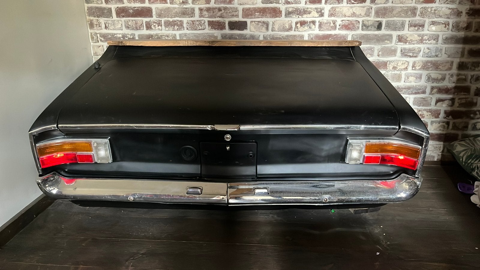 Opel Rekord C, Commodore A achterkant, Ophalen