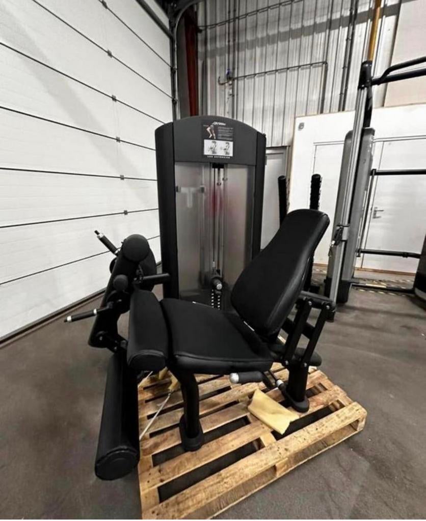 Life Fitness Signature Line Leg Extension, Sport en Fitness, Fitnessmaterialen, Ophalen, Zo goed als nieuw, Benen, Overige typen