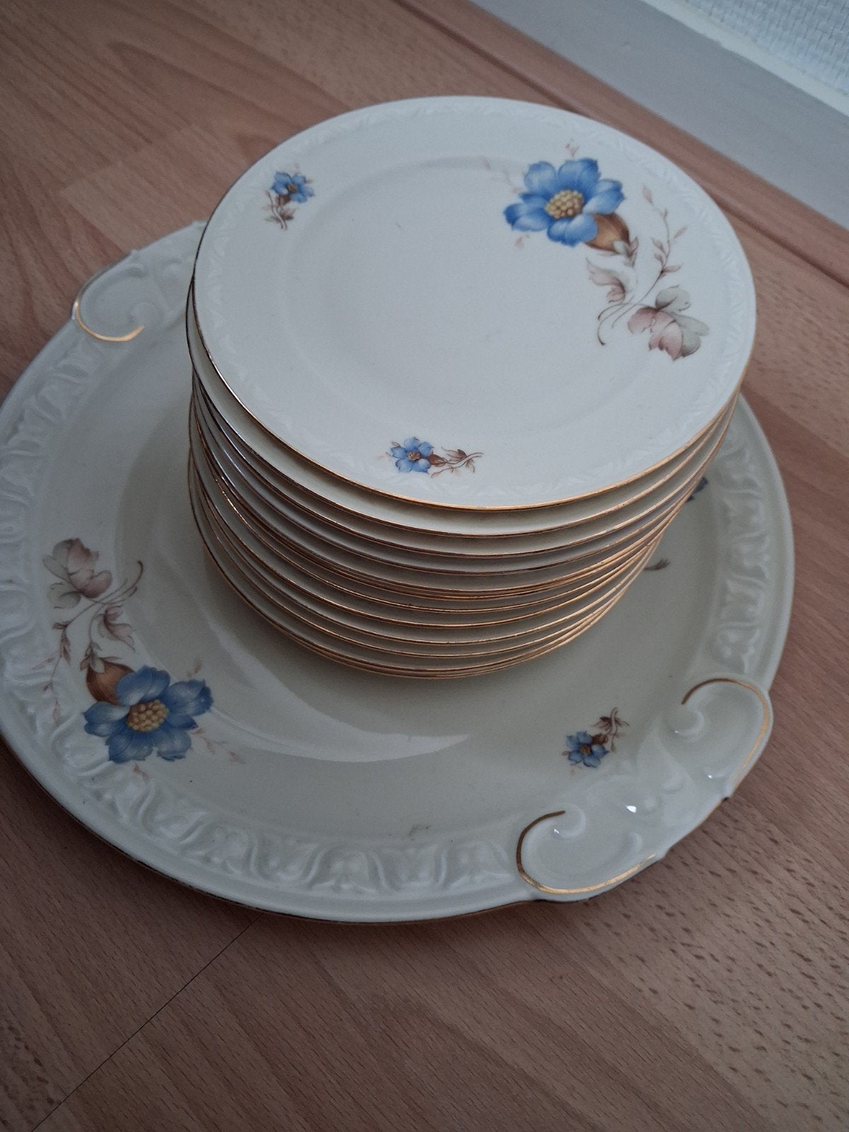 Vintage porseleinen gebakstel met bloemmotief, Antiek en Kunst, Ophalen