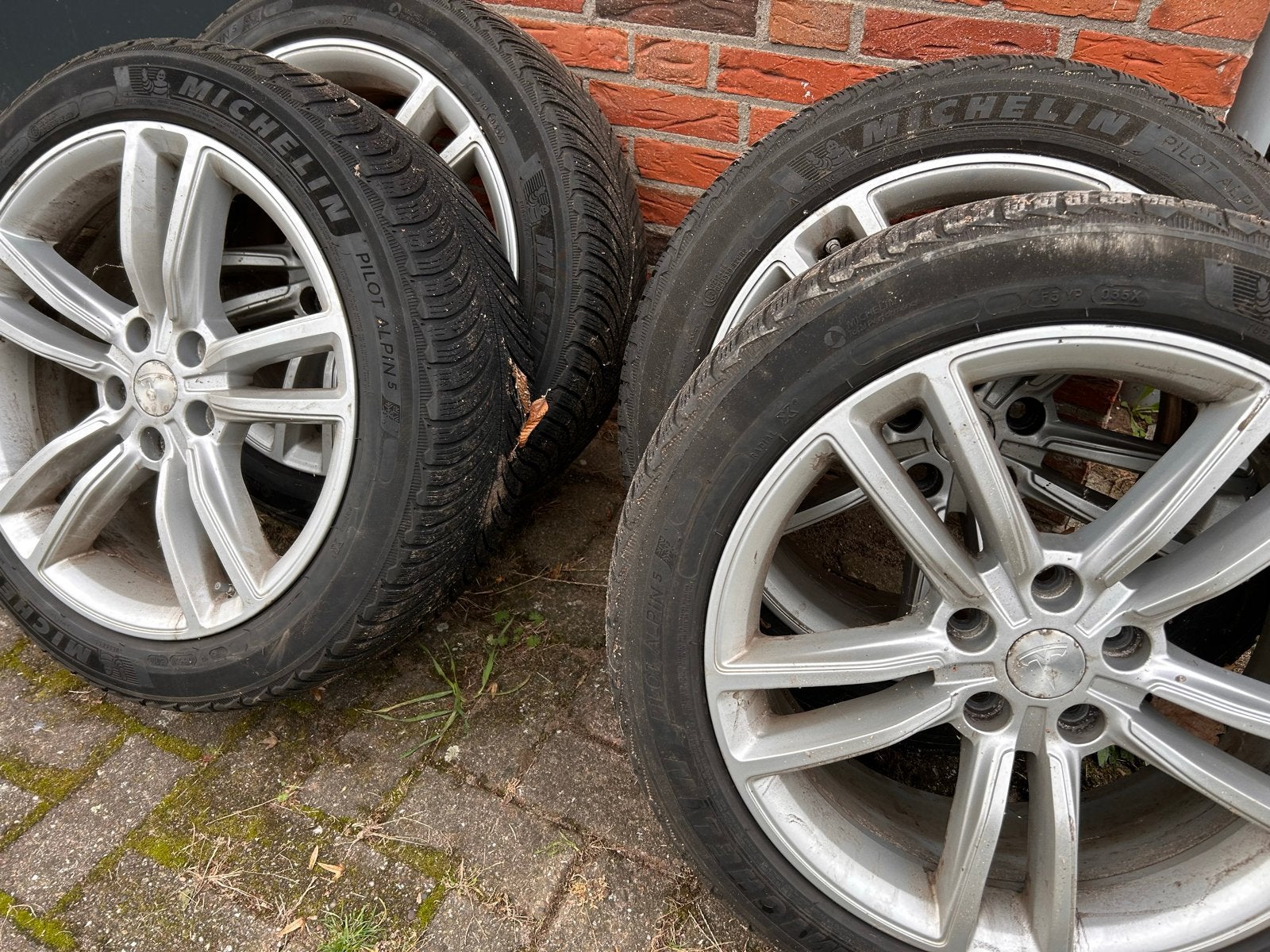 Tesla Model S velgen sets + losse banden, Auto-onderdelen, Banden en Velgen, Personenwagen, Zomerbanden, Ophalen