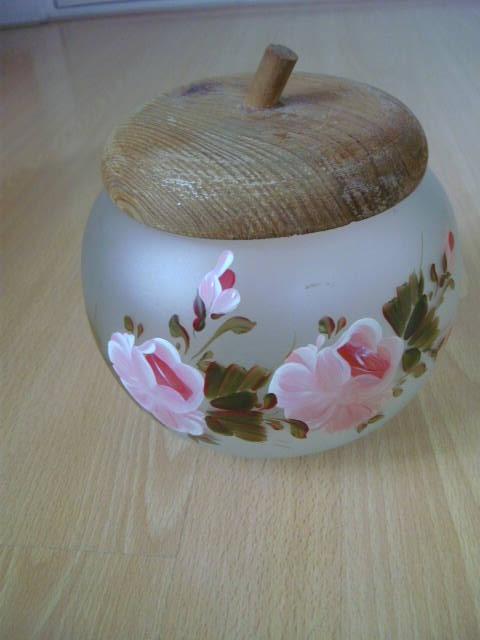 Voorraad pot, matglas met roze bloemen, houten deksel, Huis en Inrichting, Keuken | Potten en Pannen, Ophalen of Verzenden, Zo goed als nieuw