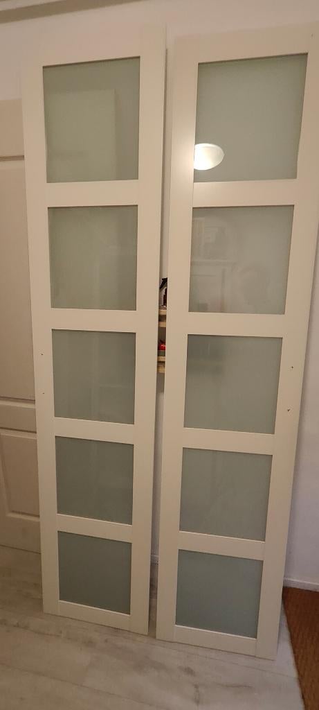 IKEA Bergsbo kastdeuren 2 stuks wit met mat glas, Huis en Inrichting, Kasten | Kledingkasten, Ophalen, 200 cm of meer, 50 tot 100 cm