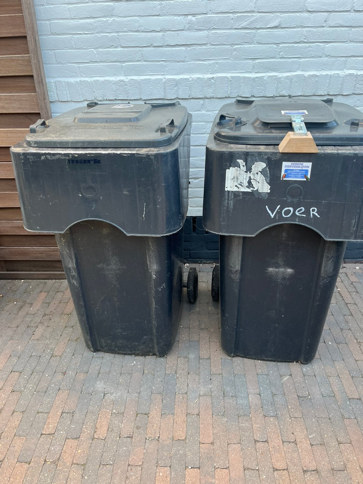 2 paardenvoercontainers, Dieren en Toebehoren, Paarden en Pony's | Overige Paardenspullen, Ophalen, Gebruikt