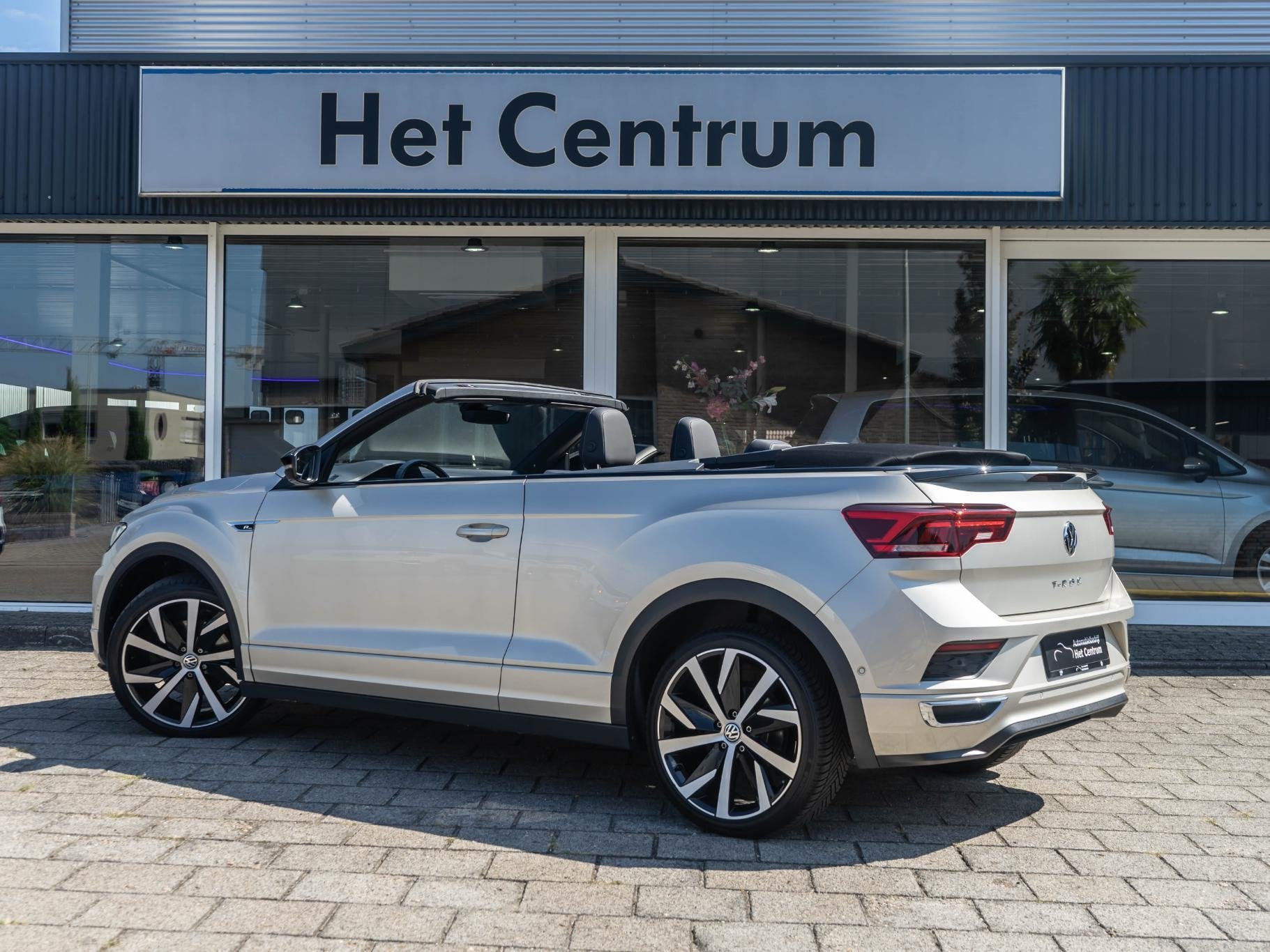 Volkswagen T-Roc Cabrio 1.5 TSI R-Line DSG(Automaat) - Leder, Auto's, 4 cilinders, 4 stoelen, Leder, Bedrijf