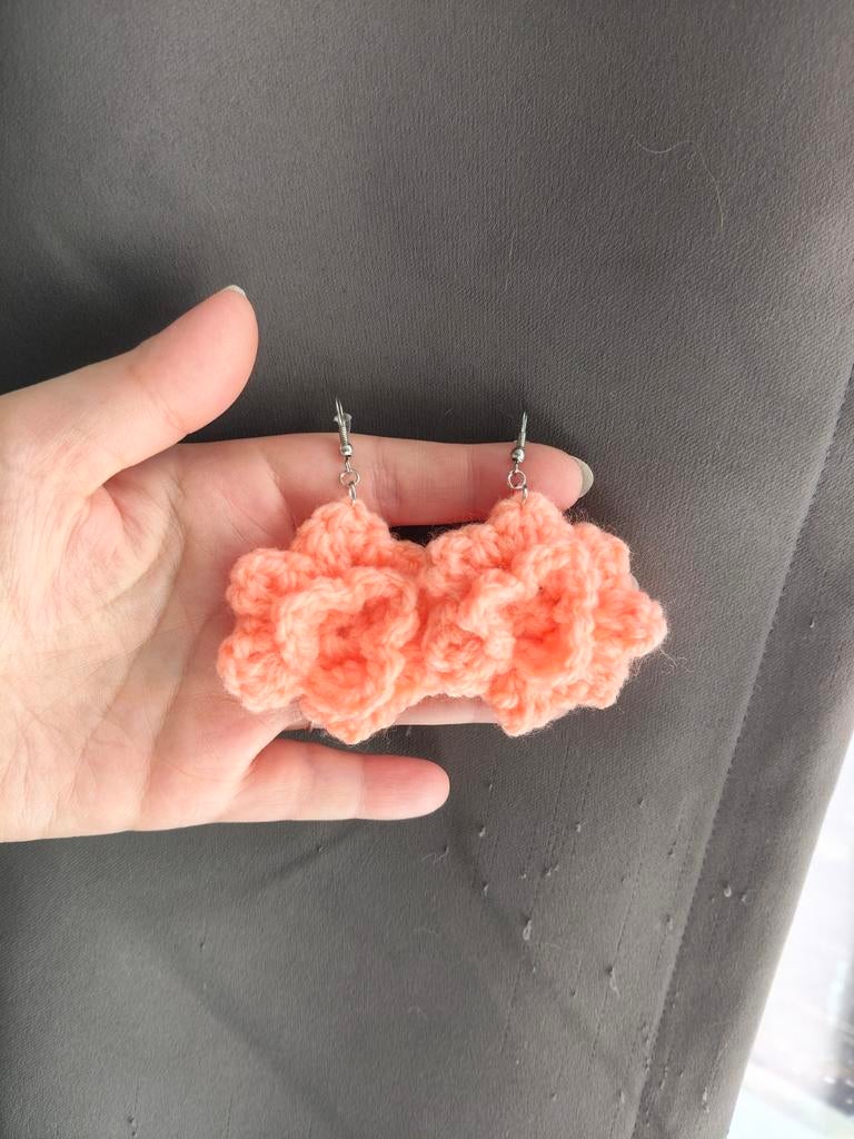 Zelf gehaakte pastel oranje oorbellen, Overige materialen, Hangers, Nieuw, Oranje