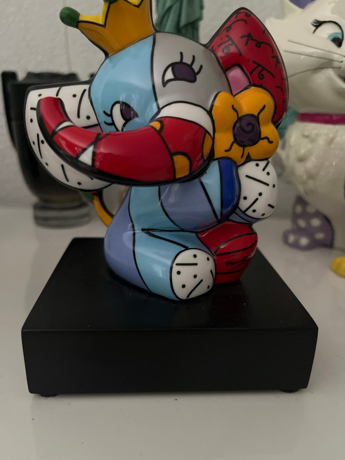 Kleurrijk olifantje beeldje op sokkel - Romero Britto stijl, Antiek en Kunst, Minder dan 20 cm, Ophalen of Verzenden, Zoogdier