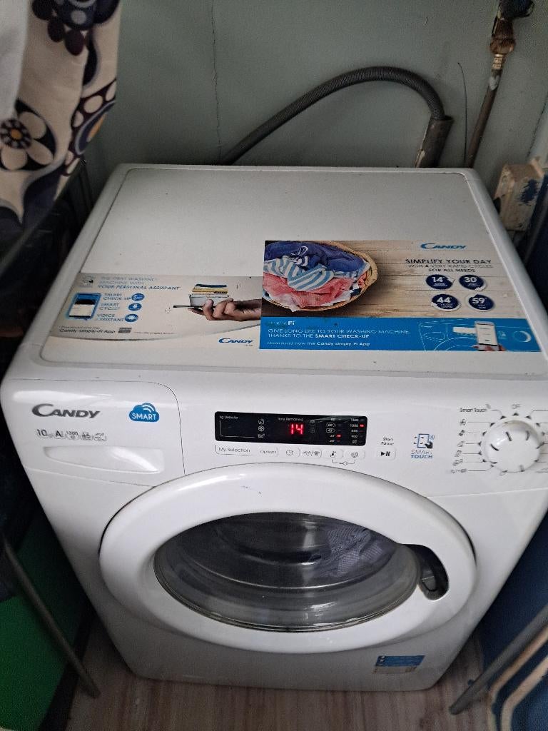 Candy Smart 10 kg Energieklasse A, Ophalen, 1200 tot 1600 toeren, Zo goed als nieuw, Voorlader