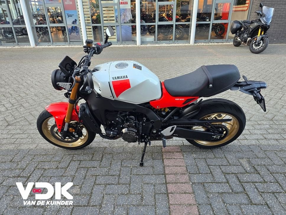 YAMAHA XSR 900 (bj 2026) 0 km, Motoren, 890 cc, Motorrijbewijs A, Bedrijf, Sport