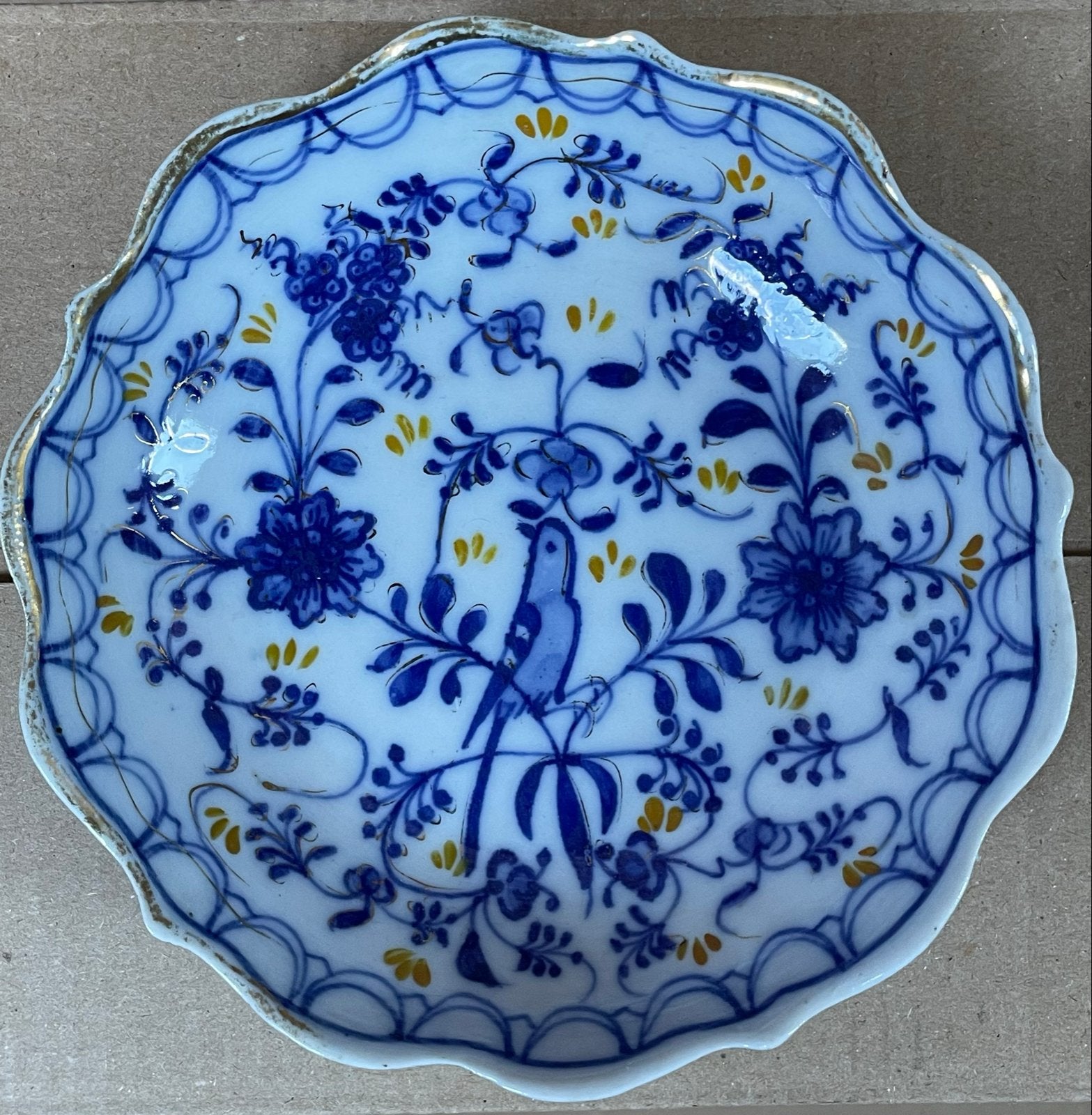 Antiek Porseleinen Bord - Blauw Uienpatroon & Goudaccenten, Ophalen of Verzenden