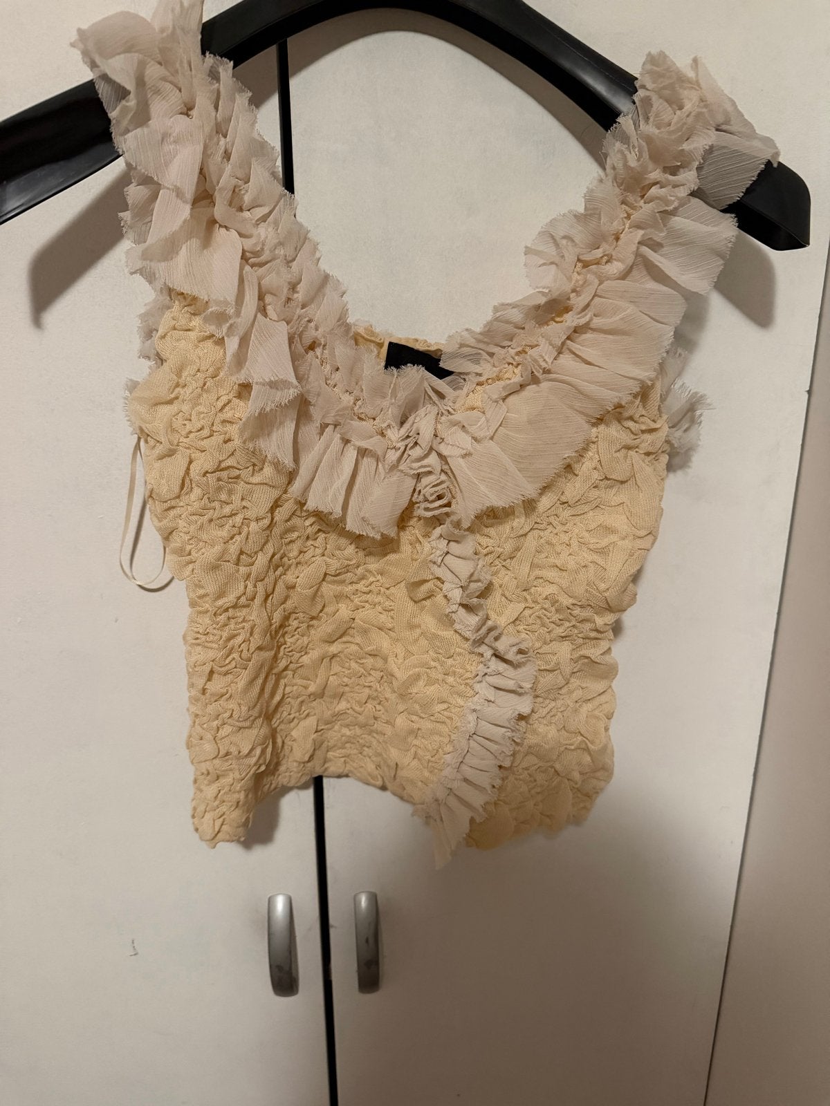 Crème top met ruches en textuur, Maat 38/40 (M), Verzenden, Beige, Zo goed als nieuw