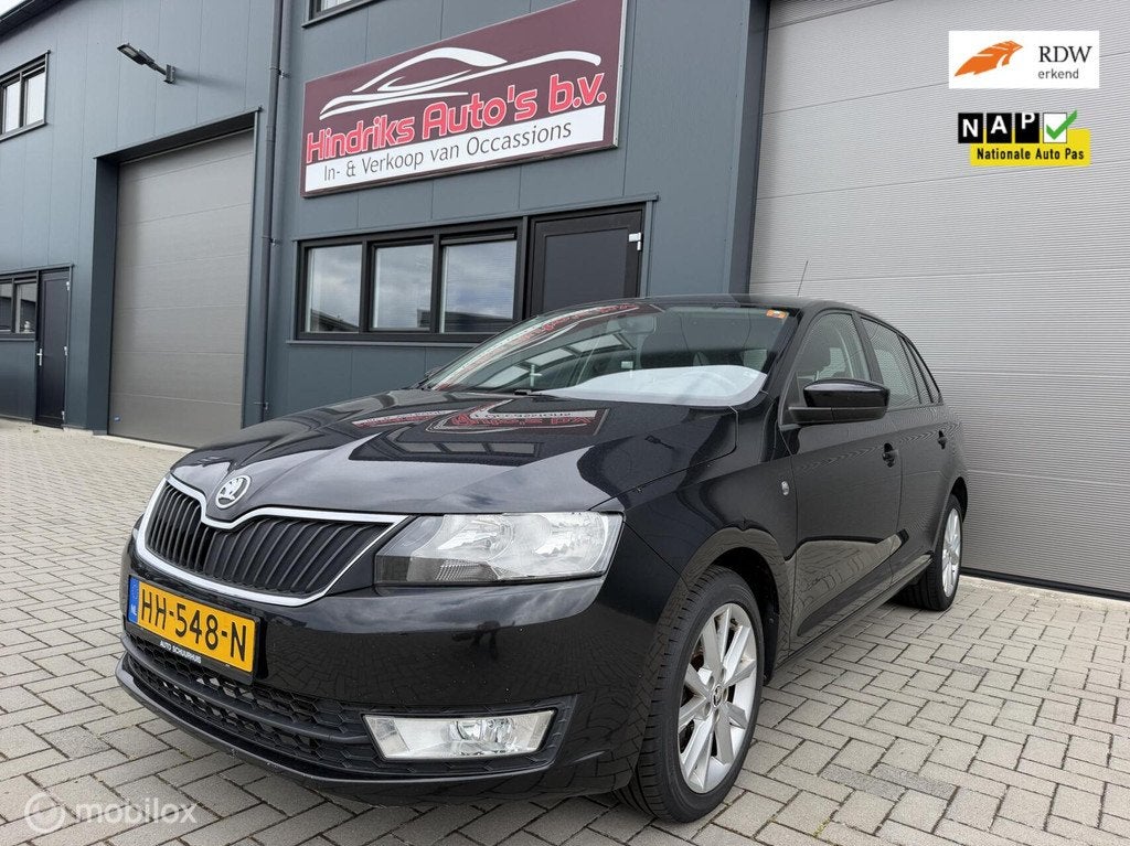 Skoda Rapid 1.6 TDI Greentech Elegance Businessline, Auto's, Voorwielaandrijving, Gebruikt, 4 cilinders, Zwart