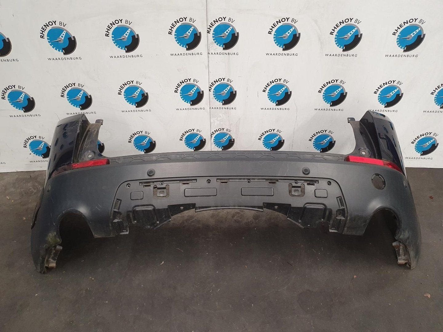 LANDROVER DISCOVERY SPORT L550 DISCOVERY SPORT BUMPER ACHTER, Gebruikt, Ophalen of Verzenden, Stiba lid, Achter