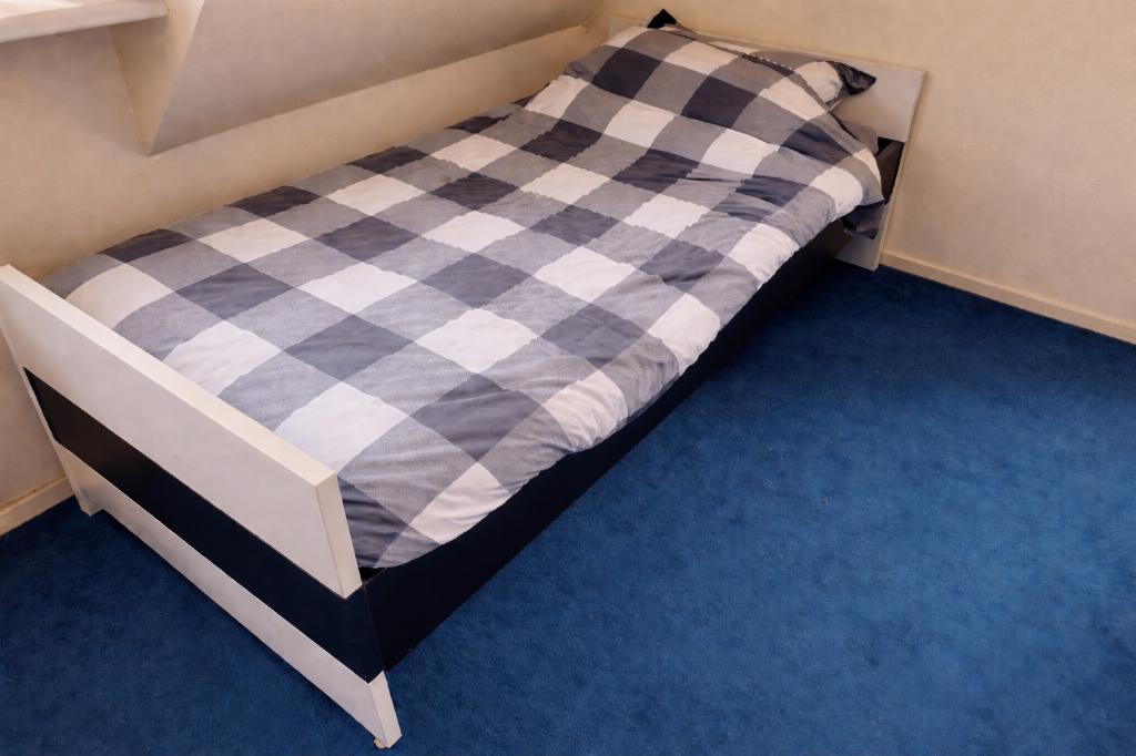 1 persoons bed, Ophalen, Gebruikt, 90 cm, Eenpersoons