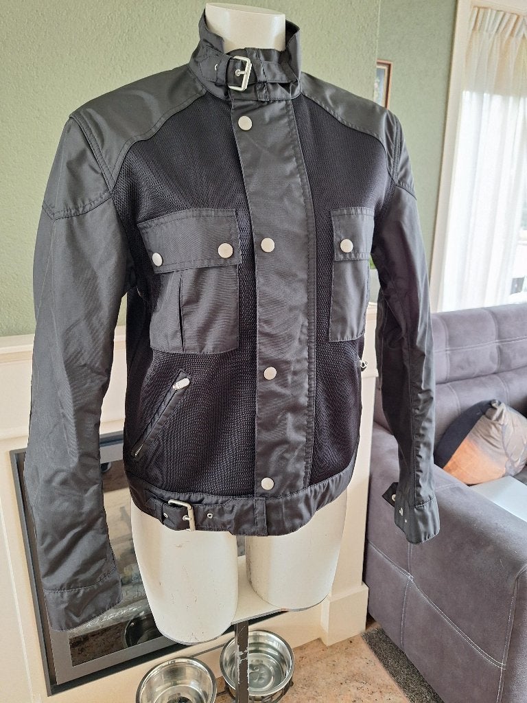 Belstaff Stijlvolle zwarte textiele motorjas met mesh, Belstaff, Jas | textiel, Verzenden, Nieuw zonder kaartje