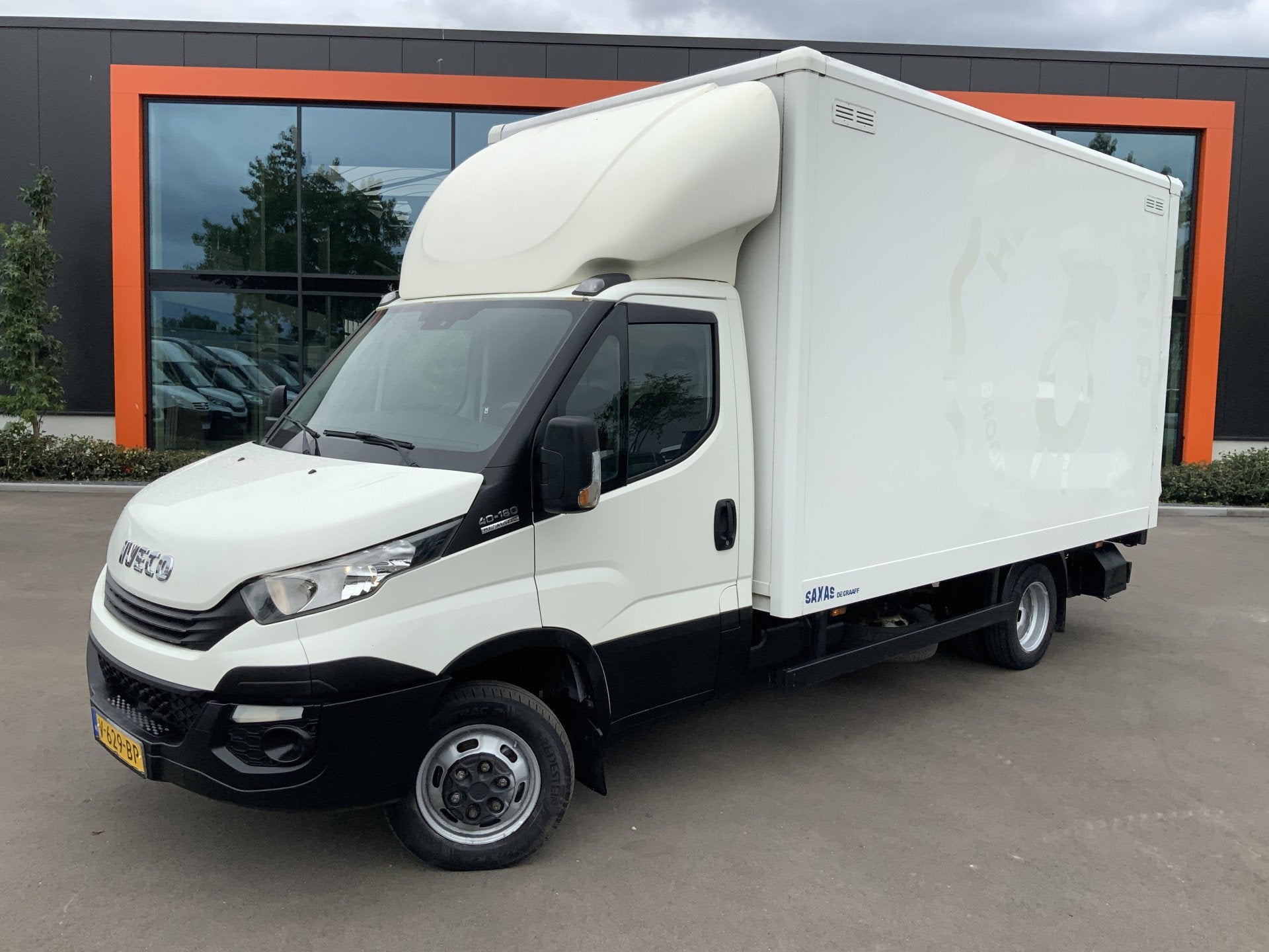 Iveco 40C18 Meubelbak & Laadklep 1000 kg Automaat Cruise.3 Z, Auto's, Automaat, Stof, Gebruikt, Euro 6