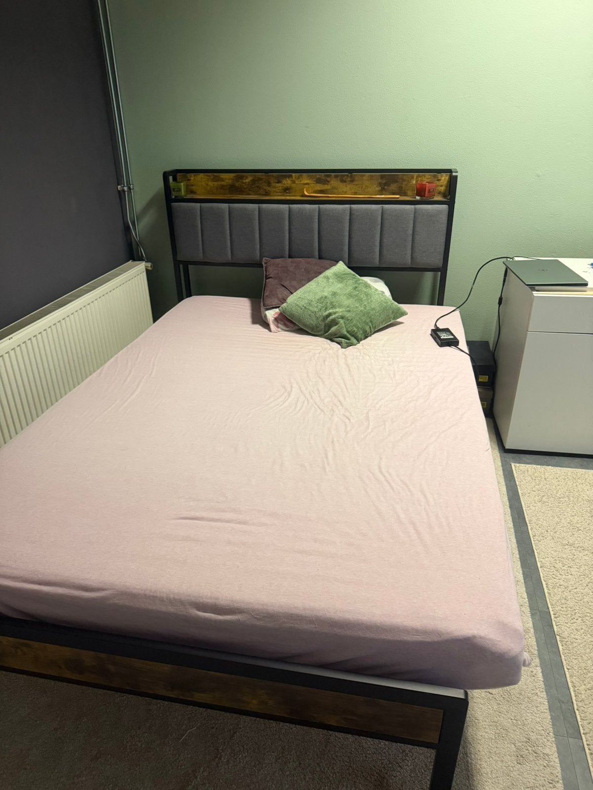Foto 4 van Nieuw bed en nieuw matras. 140*200