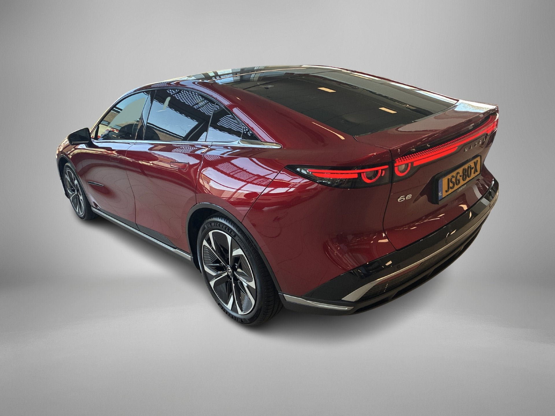 Mazda 6e Takumi 68.8 kWh WLTP 479 km van 10% tot 80% in 00:2, Automaat, 12 maanden, Zwart, 375 min