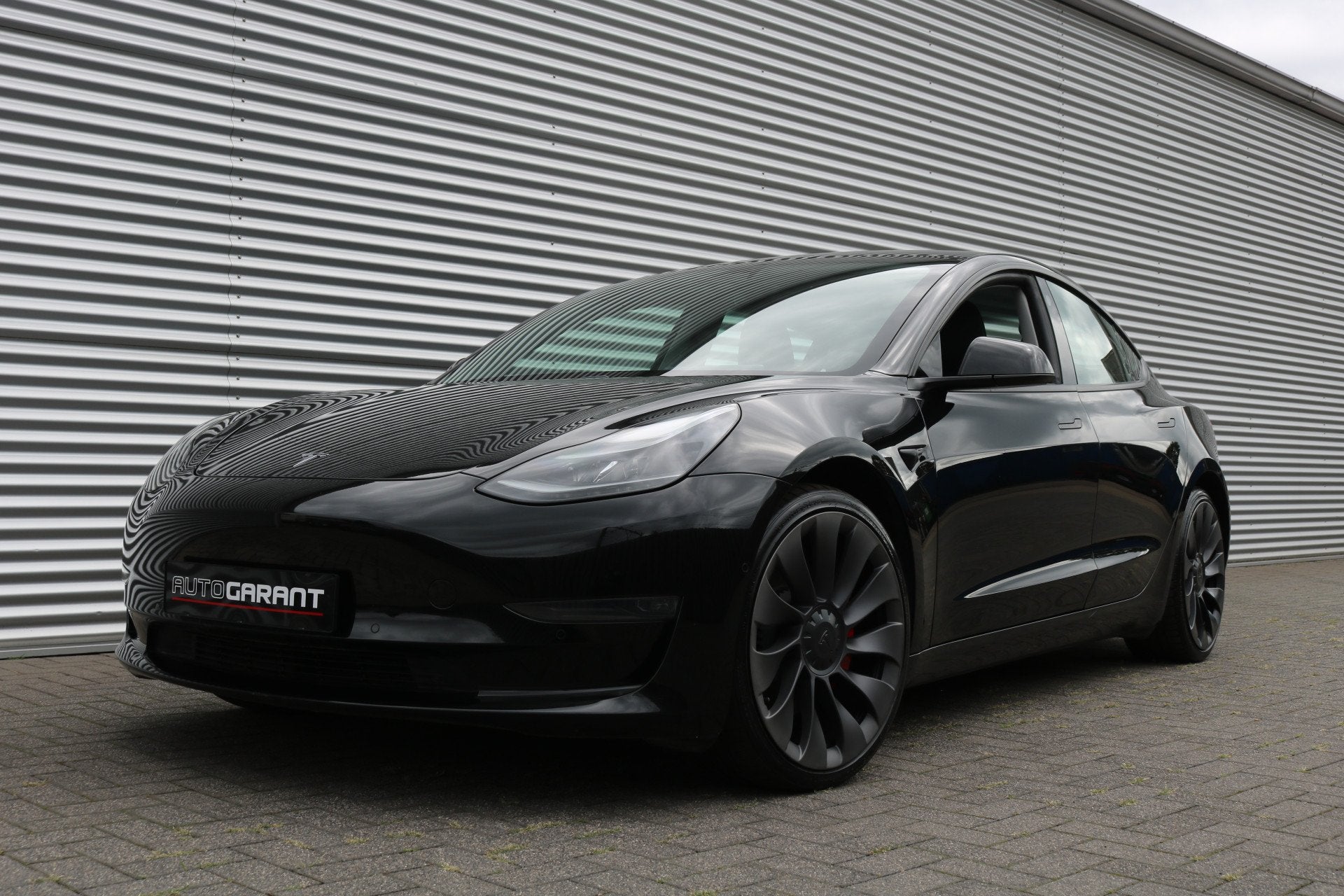 Tesla Model 3 Performance Dual AWD 75 kWh 463PK (Panoranadak, Automaat, Gebruikt, Zwart, Zwart