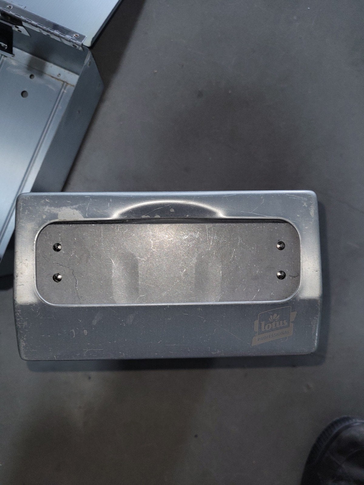 Lotus Professional Servettenhouder - Metaal, Zilver, Ophalen of Verzenden, Metaal, Overige merken