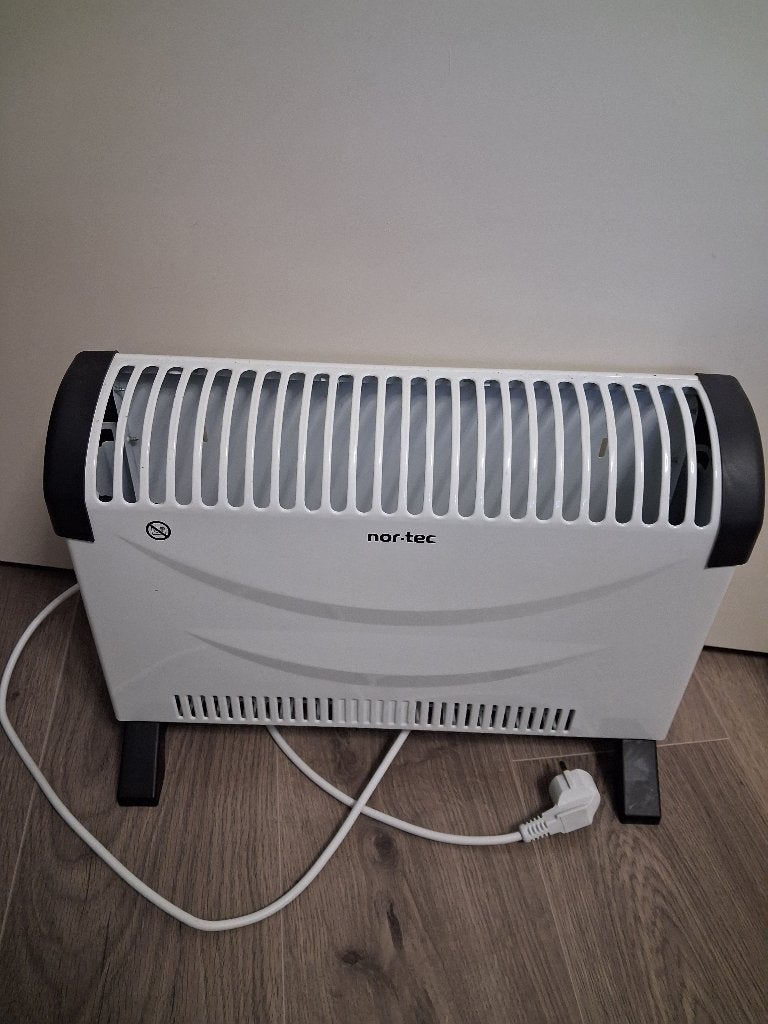 Nor-Tec convectorkachel | 1800-2000 watt, Ophalen, 30 tot 80 cm, Kachel, Zo goed als nieuw
