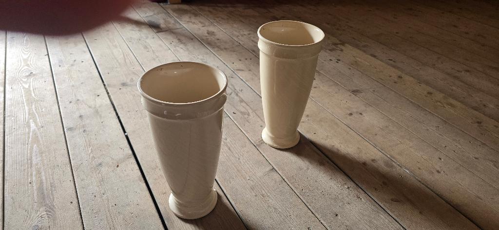 2 bloemen vazen, Huis en Inrichting, Woonaccessoires | Vazen, Ophalen, Gebruikt, Overige kleuren, Aardewerk of Porselein