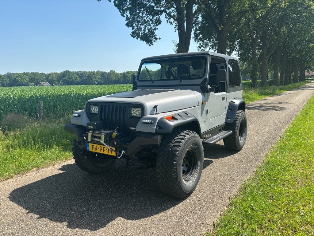 Jeep Wrangler 2.5i Hardtop (bj 1992), Auto's, Cabriolet, Zwart, Origineel Nederlands, Bedrijf