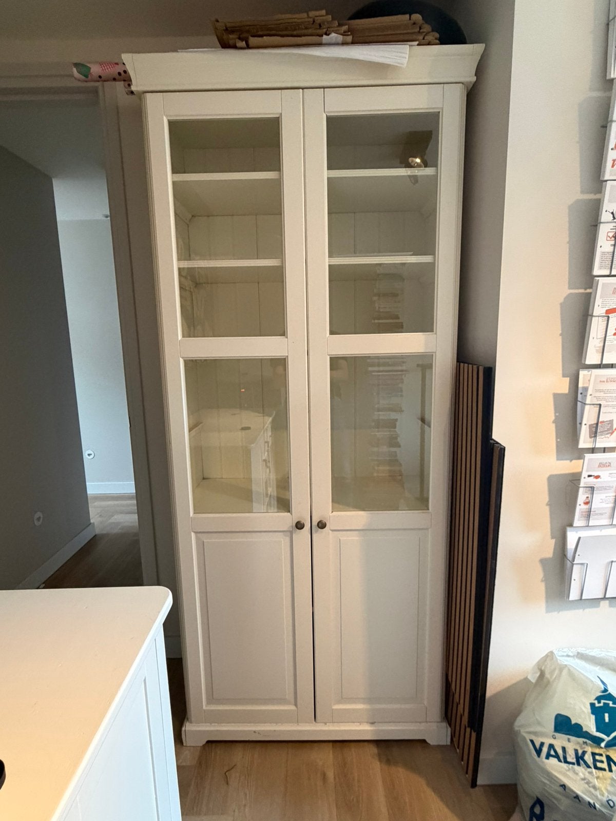 Gratis ophalen • buffetkast, commode en/of bureau, Huis en Inrichting, Ophalen, Gebruikt, Met deur(en), 50 tot 100 cm