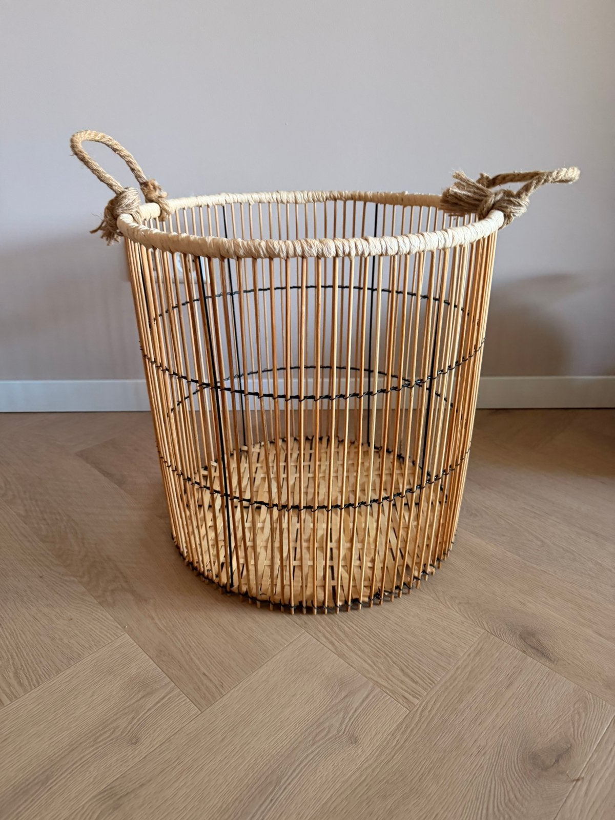 Grote rieten mand met handvatten - 47cm hoog, 46cm doorsnee, Ophalen, Zo goed als nieuw, Rond, Riet