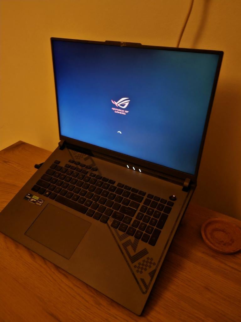 ASUS ROG Strix 18inch Gaming, Met videokaart, ASUS ROG Strix, Ophalen of Verzenden, Zo goed als nieuw