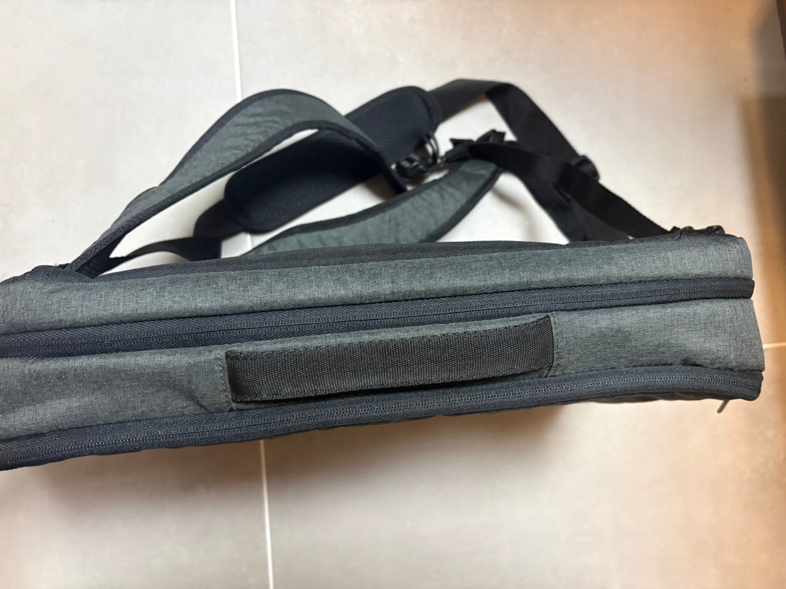 Laptoptas / rugzak, Ophalen of Verzenden, 15 inch, Zo goed als nieuw, Rugzak