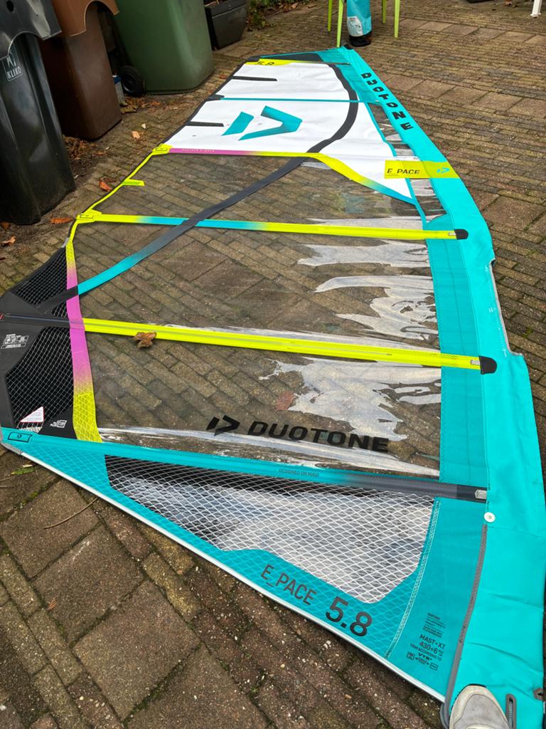 Duotone E_PACE 5.8 - 1x gebruikt, Watersport en Boten, Windsurfen, Zo goed als nieuw, Zeil, Duotone, 5 tot 6.5 m², Ophalen