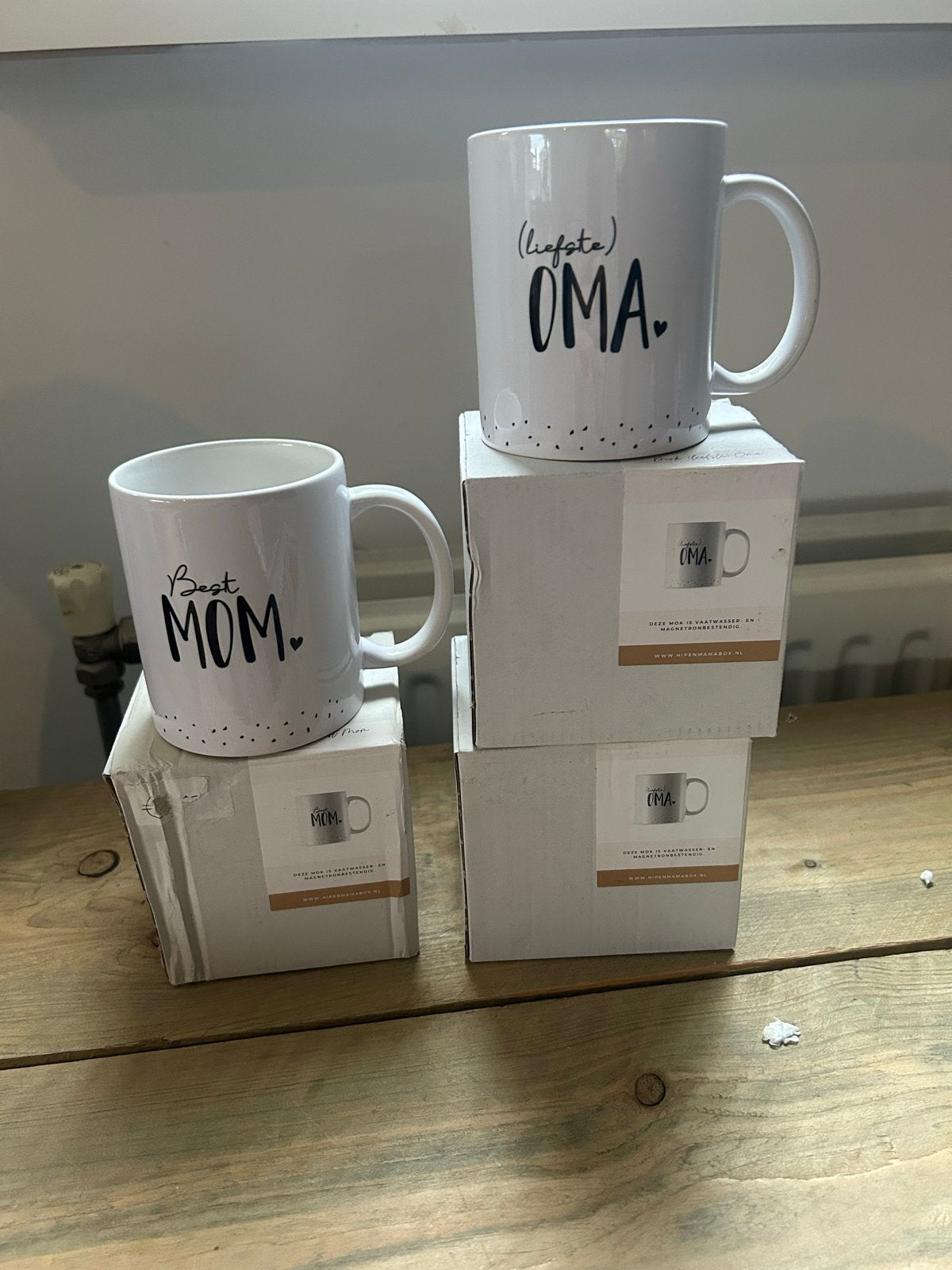 Koffiekopjes: 1x 'Best MOM' en 2x '(Liefste) OMA', Ophalen of Verzenden, Nieuw, Keramiek, Mok