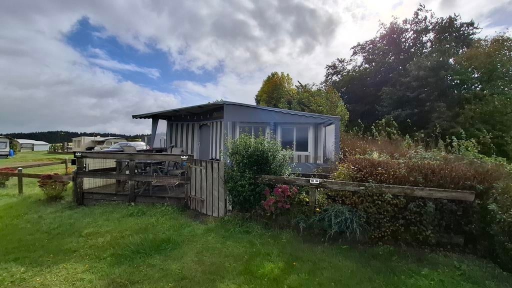 Caravan met jaarplaats te koop Belgische Ardennen, Caravans en Kamperen, Ophalen