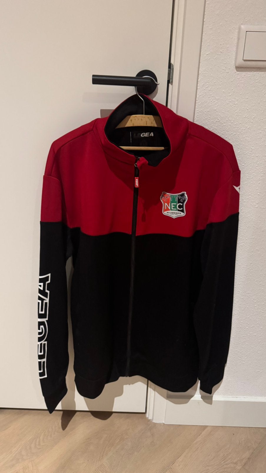 Nec nijmegen trainingspak, Ophalen of Verzenden, Zo goed als nieuw, Maat 56/58 (XL), Blauw