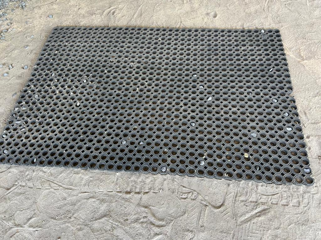 Grote rubberen droogloopmat mat deurmat ca 1x 1,5m, Tuin en Terras, Ophalen, Zo goed als nieuw, Rubber, Droogloopmat