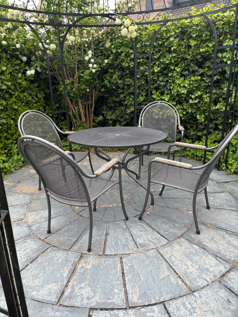 Metalen tuinset met 4 stoelen en ronde tafel, Ophalen, Gebruikt, Eettafel, Tuinset