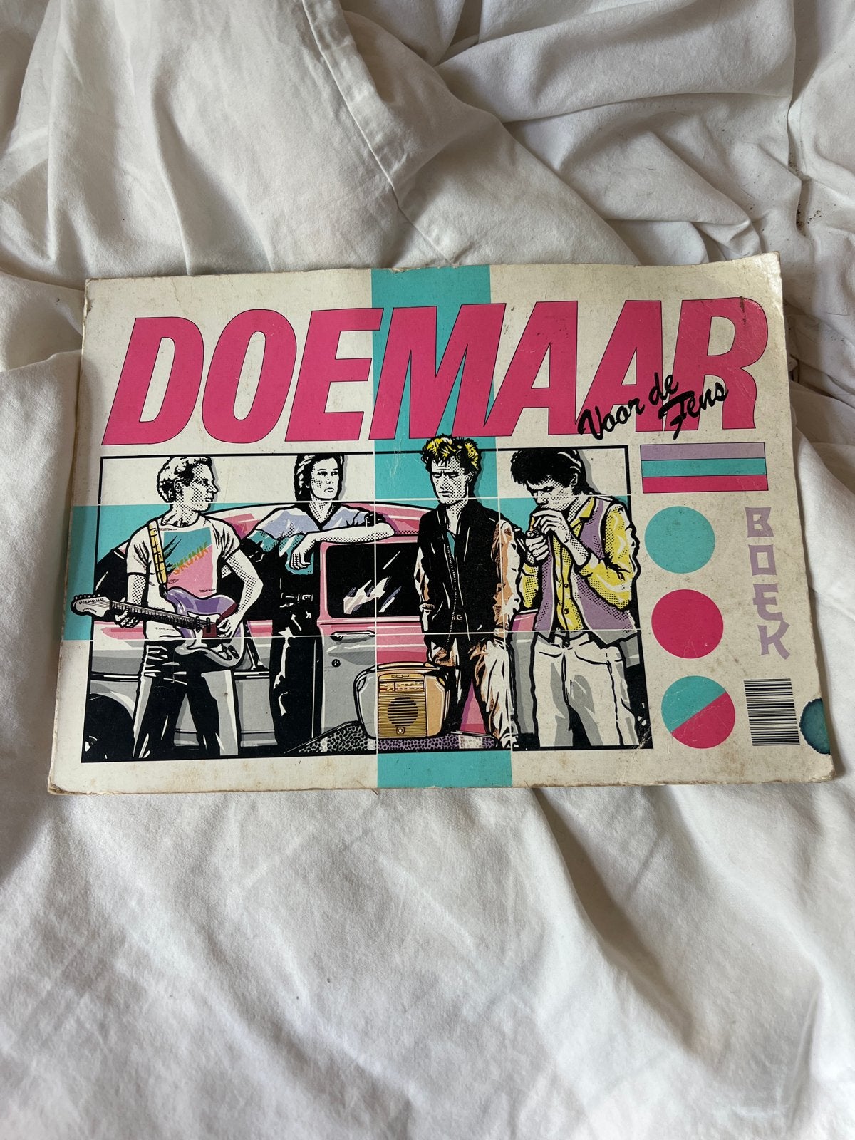 Doemaar Voor de Fans Boek - Zeldzaam Collectors Item, Boeken, Muziek, Ophalen of Verzenden, Gelezen, Artiest