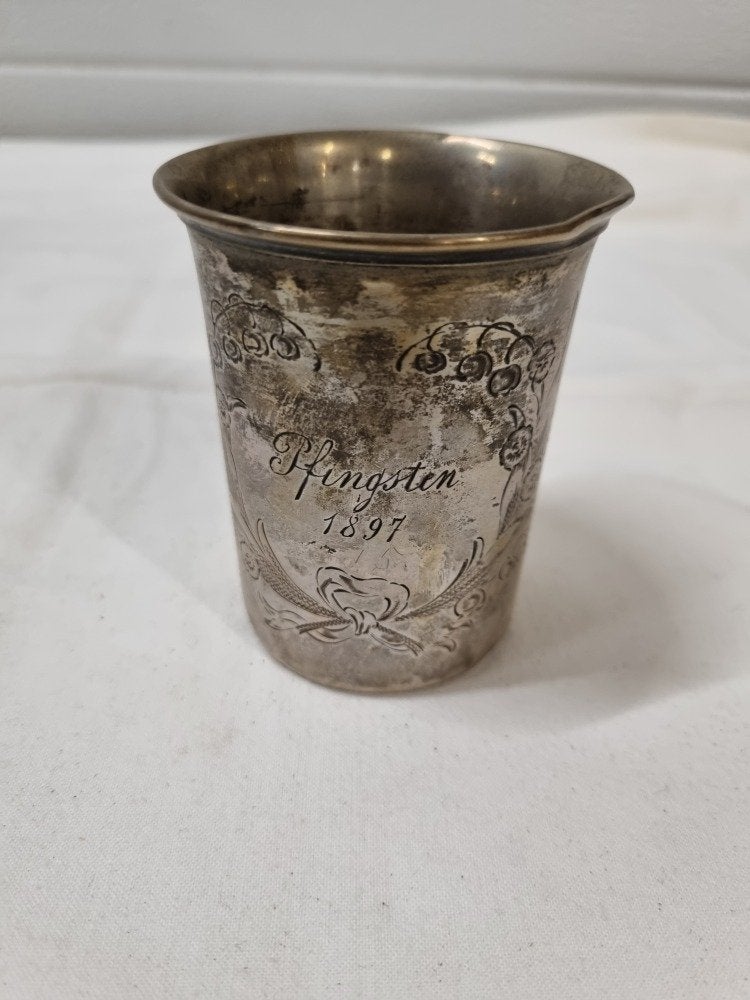 beker zilver met gravure 25 juli 1943, Verzamelen, Ophalen of Verzenden, 'T Olde Gre-j, Info@toldegrej.nl, Endepoelstraat 20f Didam