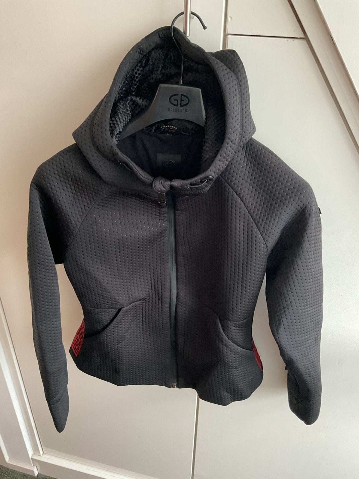 Goldbergh Zwart jill jacket maat L, Kleding | Dames, Wintersportkleding, Ophalen of Verzenden, Zo goed als nieuw, Maat 42/44 (L)