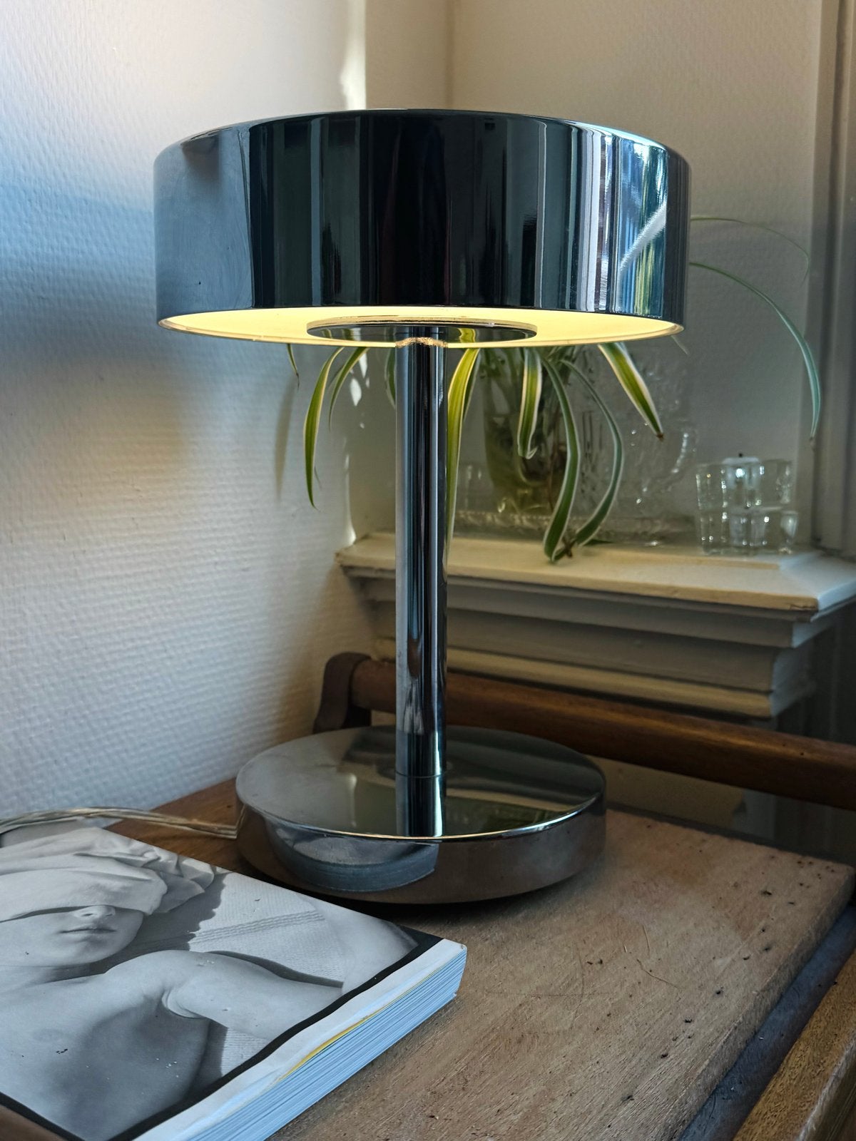 IKEA Stockholm 2017 Tafellamp - Ola Wihlborg - Chroom/Glas, Huis en Inrichting, Lampen | Tafellampen, Zo goed als nieuw, Glas