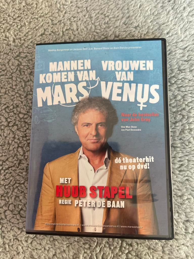 Mannen komen van Mars Vrouwen van Venus - Huub Stapel DVD, Alle leeftijden, Ophalen of Verzenden, Zo goed als nieuw, Stand-up of Theatershow