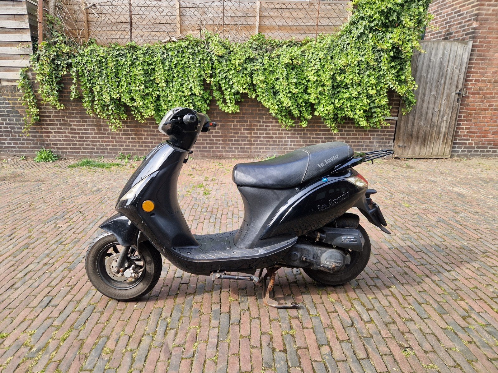 La Souris City Zwart - Motorblok defect (2018), Ophalen, Gebruikt, Overige merken
