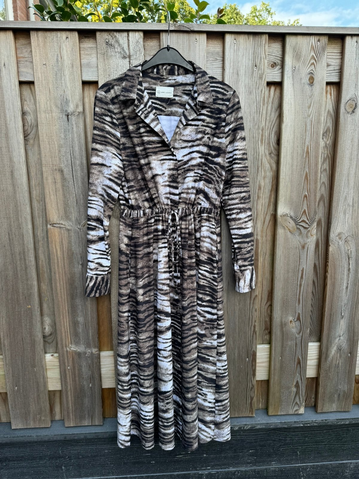 *Jane Lushka* Super mooie Travelstof Jurk mt L, Kleding | Dames, Maat 38/40 (M), Bruin, Verzenden, Zo goed als nieuw