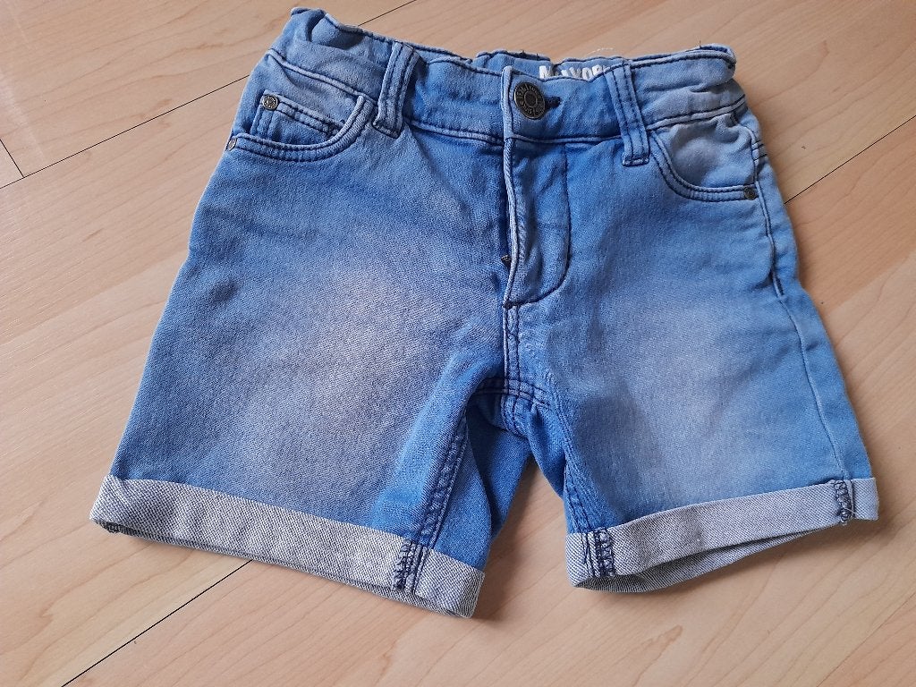 DENIM BLAUWE KORTE BROEK MAAT 86 / 92 MERK HEMA, Ophalen of Verzenden, Zo goed als nieuw, Jongetje, Broekje