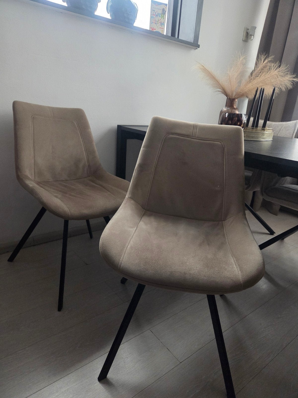 4 eetkamerstoelen beige velours, Ophalen, Overige kleuren