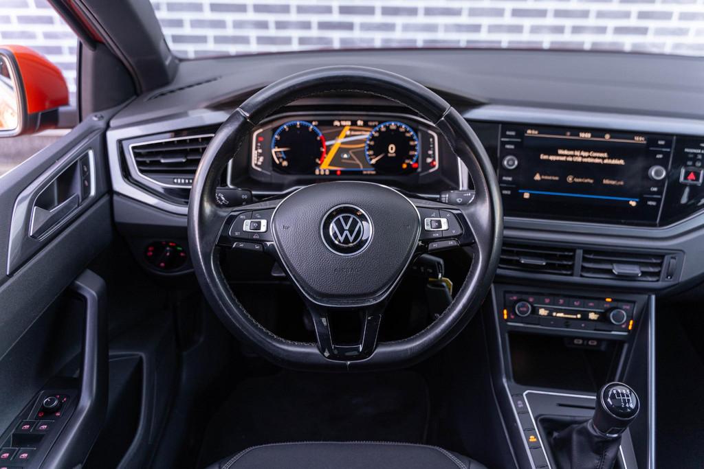 Volkswagen Polo 1.0 TSI 110pk R-Line | Panoramadak | Virtual, Gebruikt, Overige kleuren, 1081 kg, 49 €/maand